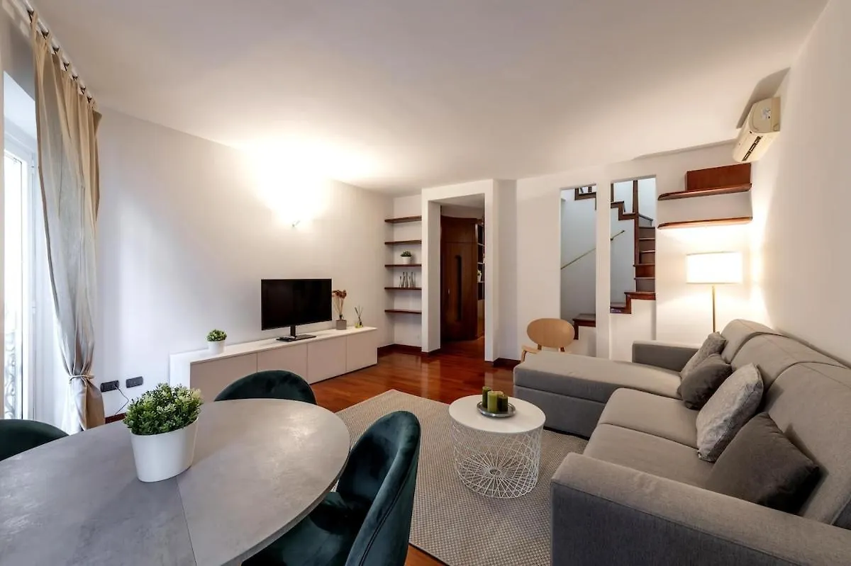 Brera 19 - Wonderful Two Floors Apt Milan Italy