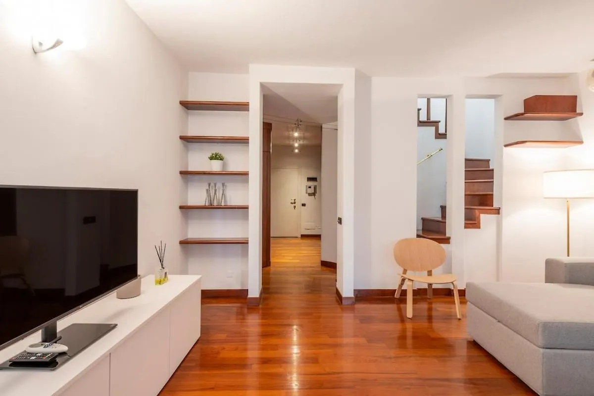 Brera 19 - Wonderful Two Floors Apt Milan Italy
